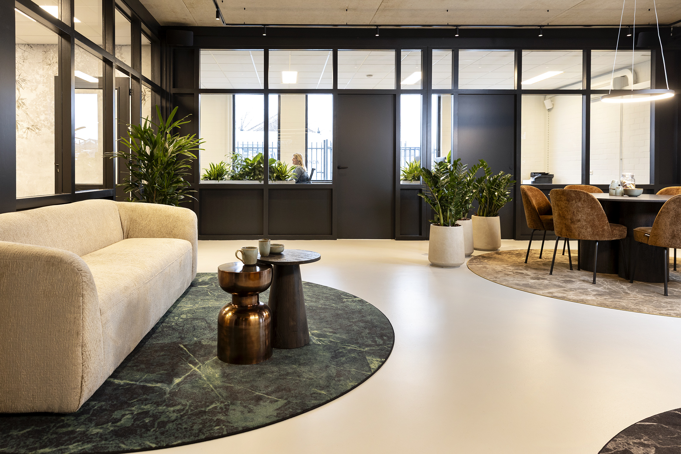 Interinrichting kantoor Renovatie bedrijfspand Eindhoven